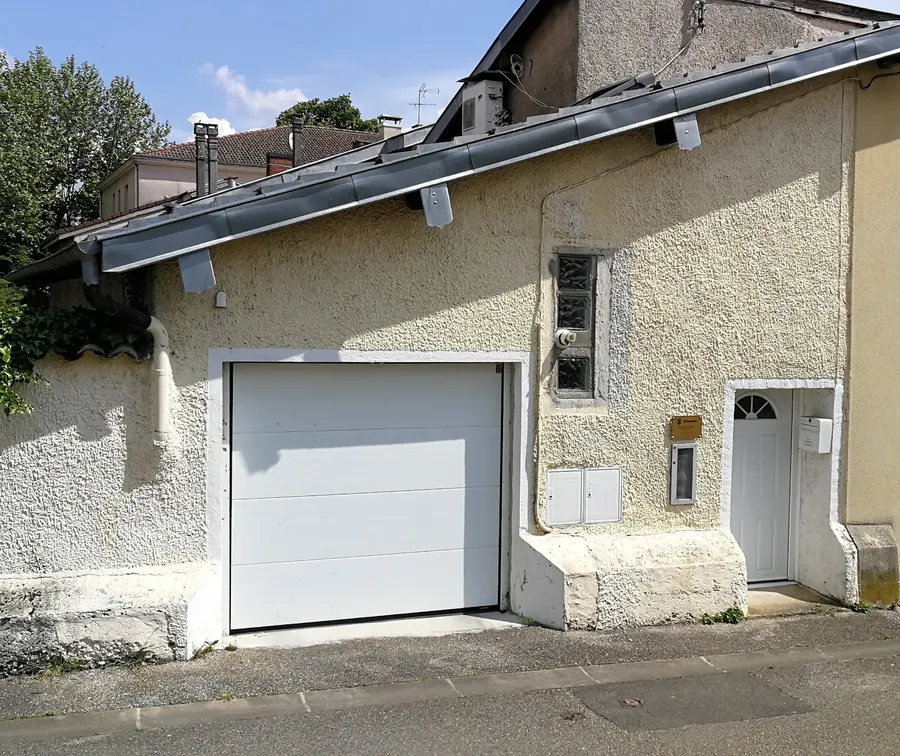 Le cabinet de Michaël Bourloux, magnétiseur à Montluel (Ain)